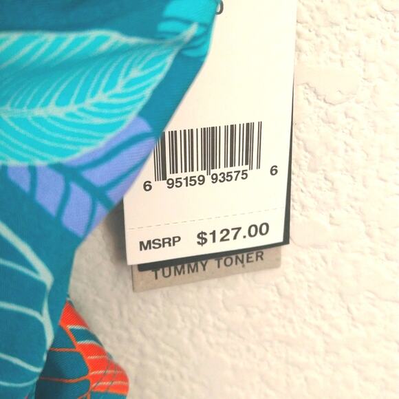 NWT Kenneth Cole Tropical Floral Tummy Toner One Piece Swimsuit Size Medium - Picture 6 of 10